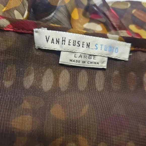 VanHeusen, size L, womens blouse,  lines, ruffle collar - Picture 5 of 10